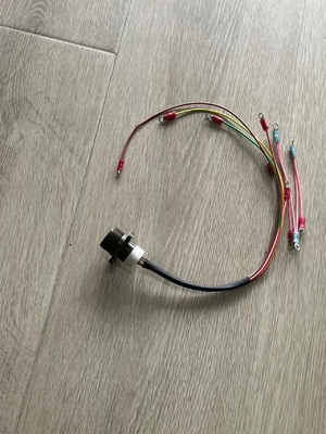 244057 Armaduras de cableado Scania Partes de motores