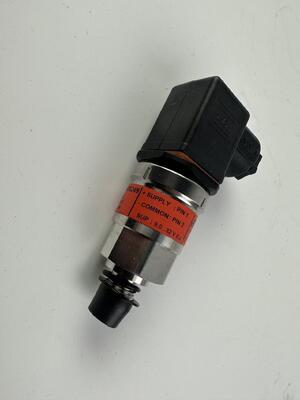 B240600000249 Sensor de presión Sany Reach Piezas de apilamiento