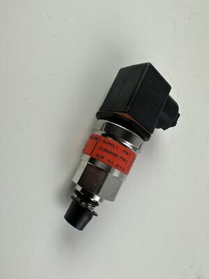 B240600000249 Sensor de presión Sany Reach Piezas de apilamiento